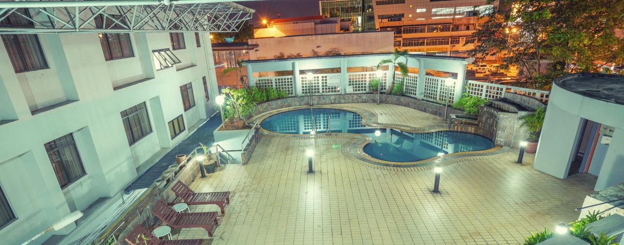 Kingwood Hotel Kuching Dış mekan fotoğraf
